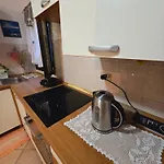 Cleo Apartment
