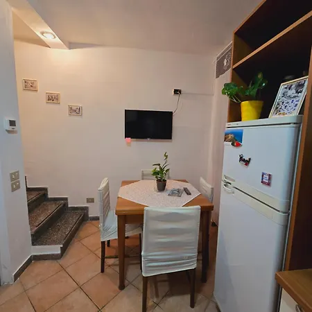 Cleo Apartment